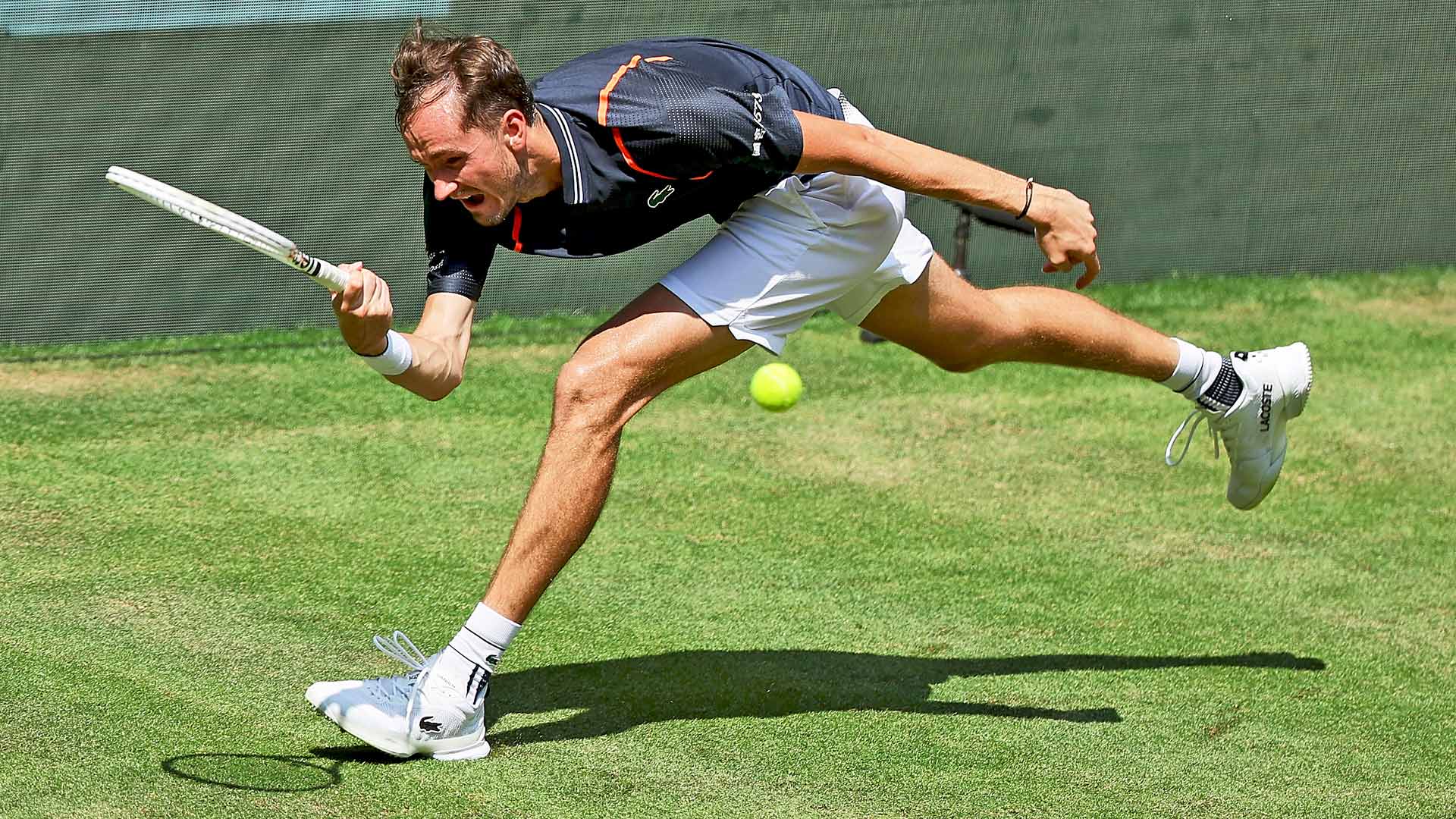 Medvedev Defeats Djere To Reach Halle QFs ATP Tour Tennis