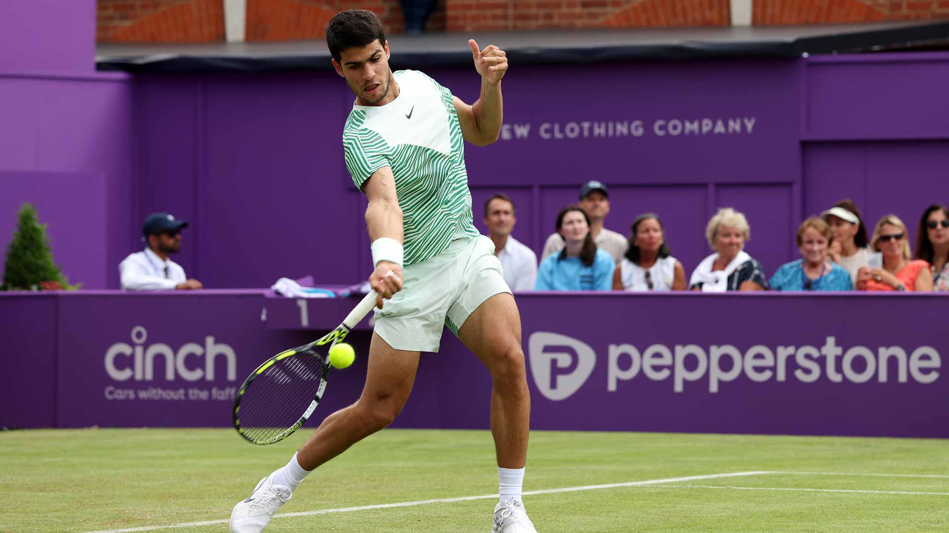 Carlos Alcaraz Bounces Back With Dominant Win To Reach Queens Club QFs ATP Tour Tennis