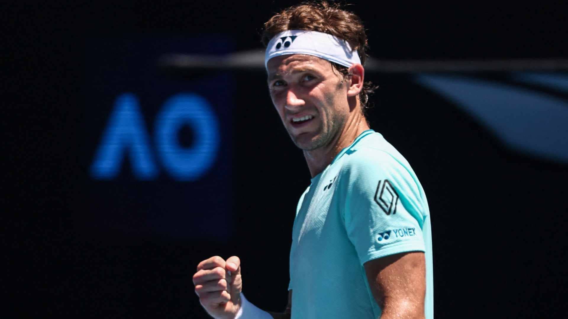 Casper Ruud avanza por cuarta vez en su carrera a segunda ronda del Abierto de Australia.