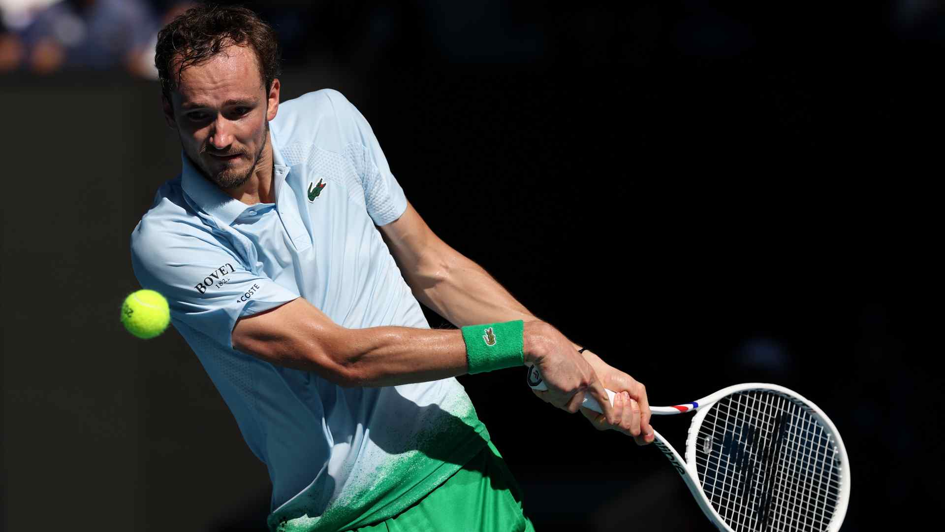 Daniil Medvedev en acción durante la jornada del martes en el Abierto de Australia.