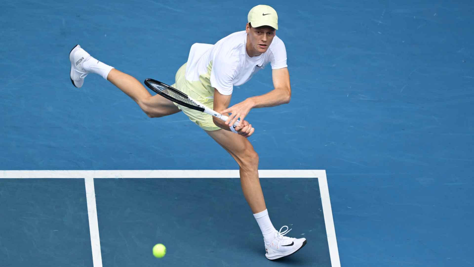 Jannik Sinner enfrentando por primera vez a Holger Rune en Grand Slams.