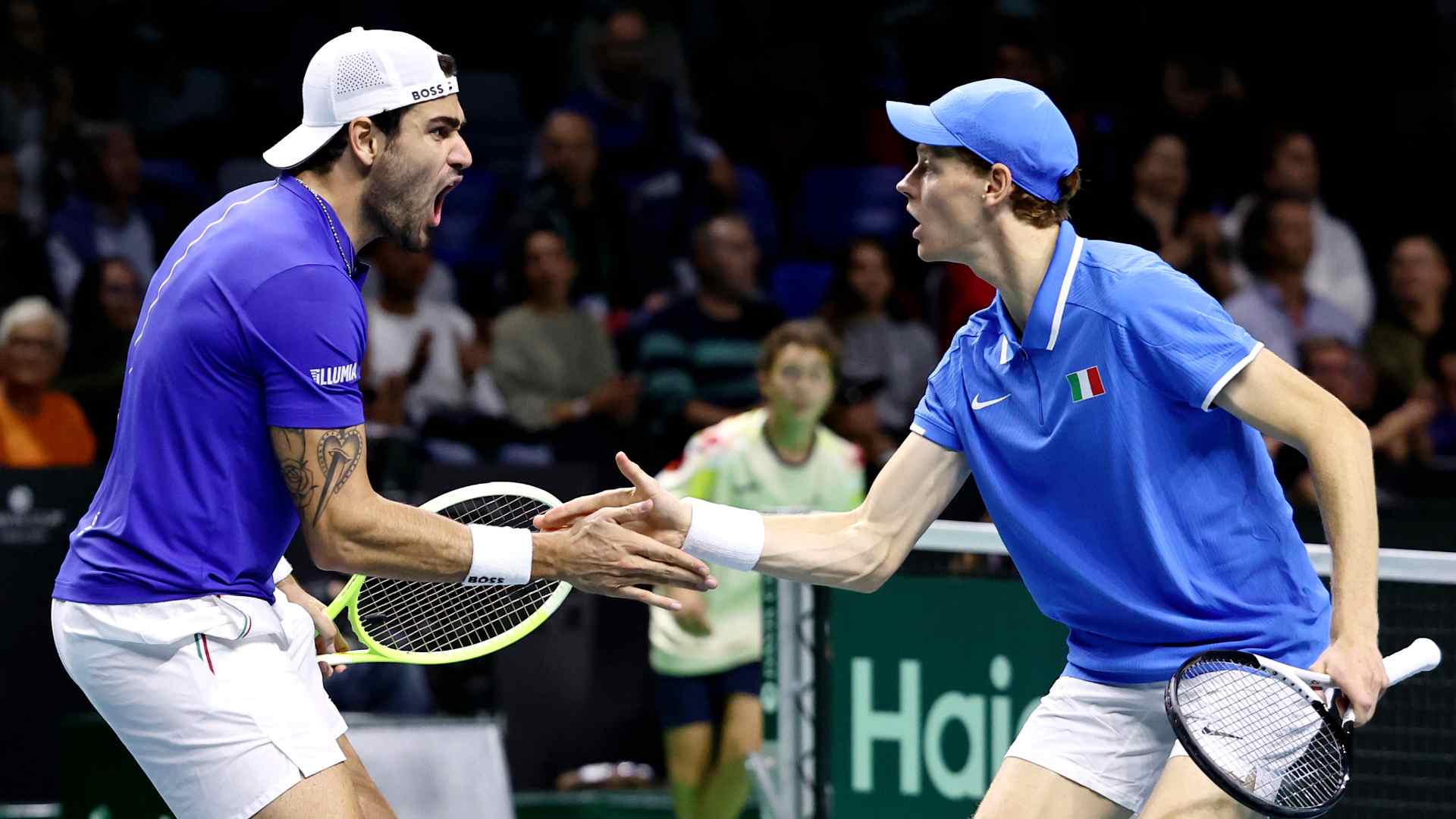 Matteo Berrettini y Jannik Sinner en acción durante la jornada del jueves en Málaga.
