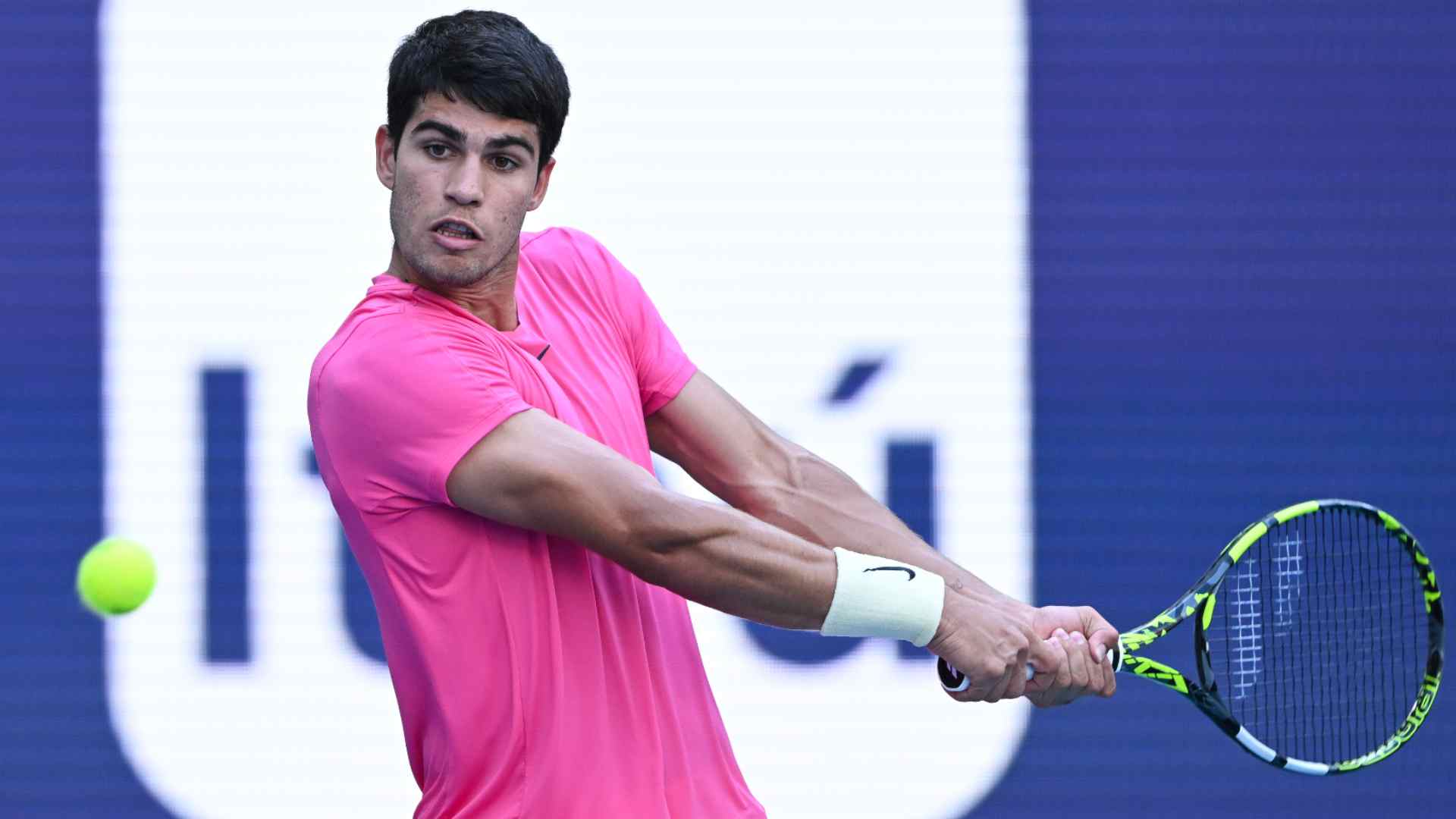 Carlos Alcaraz venció a Tommy Paul en tercera ronda del Masters 1000 de Miami para dejar en 1-1 el historial entre ambos.