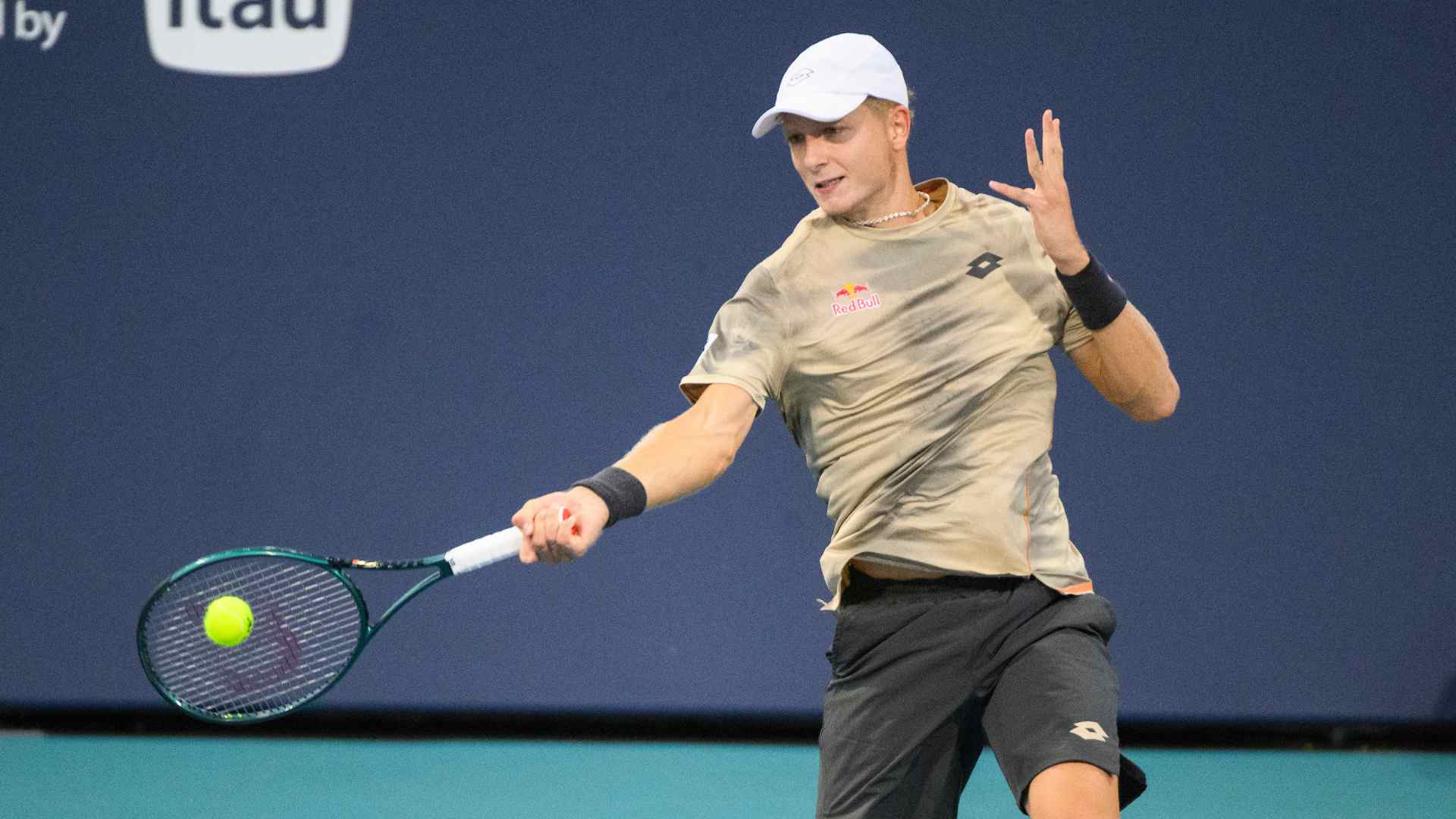 Martín Landaluce queda con récord de 1-3 en su carrera luego de vencer a Jaume Munar en Miami.