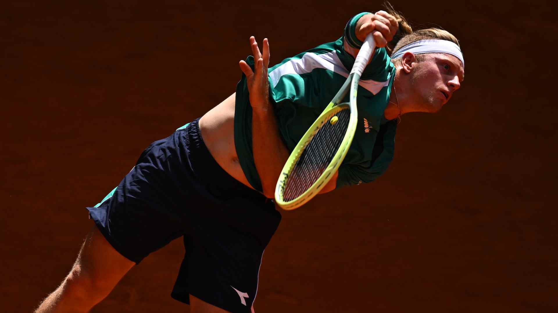 Alejandro Davidovich Fokina llegará a Roland Garros 2023 con récord de 17-13 en la temporada.