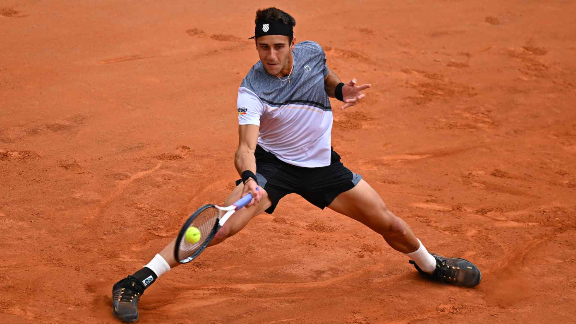 Tomás Etcheverry jugará ante Novak Djokovic en Roma su primer partido contra un Top-10.