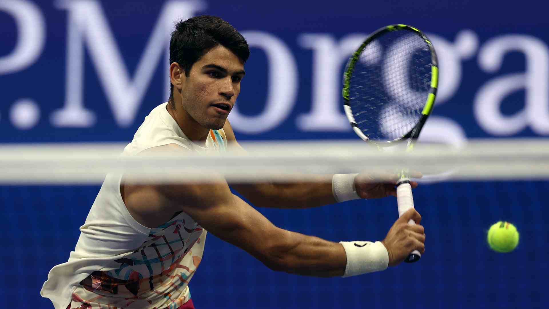 Carlos Alcaraz está buscando ser el primero en defender un título del US Open desde Roger Federer en 2008.