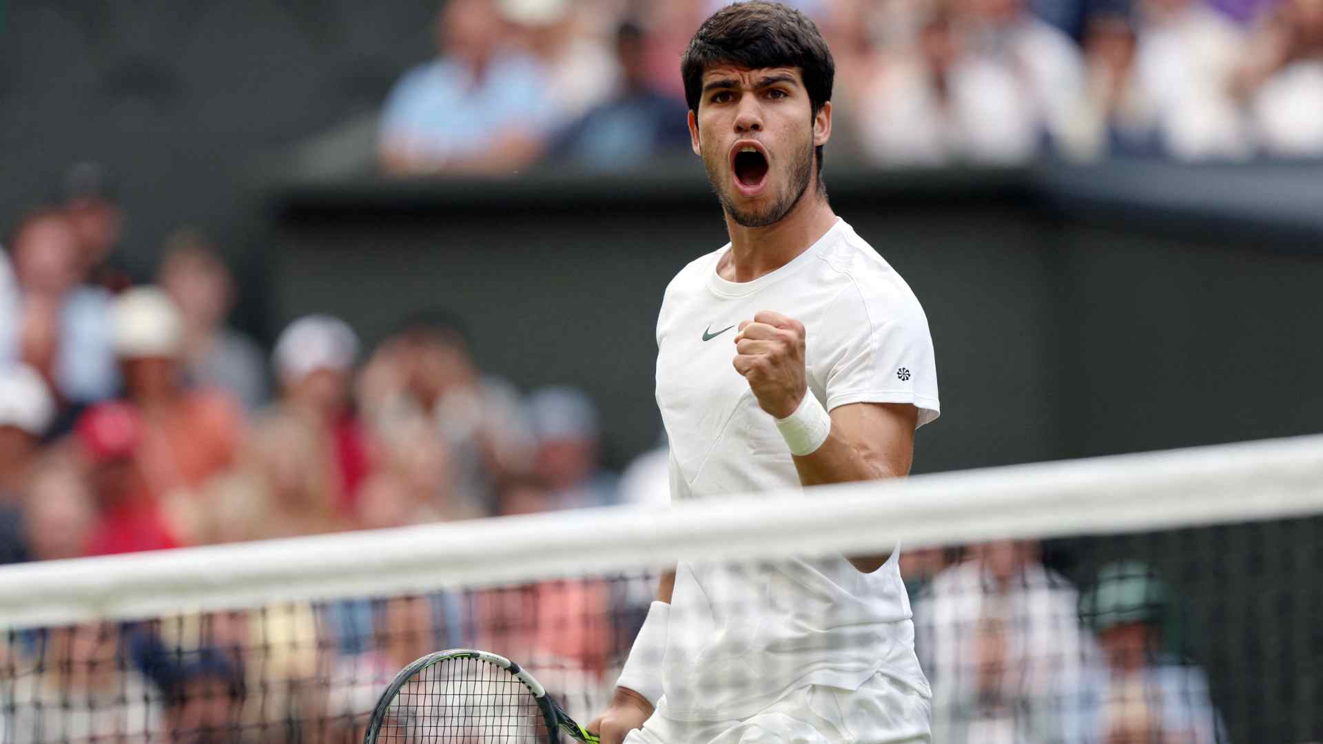 Carlos Alcaraz se convirtió este lunes en el primer cabeza de serie más joven en unos octavos de Wimbledon en la Era Abierta.