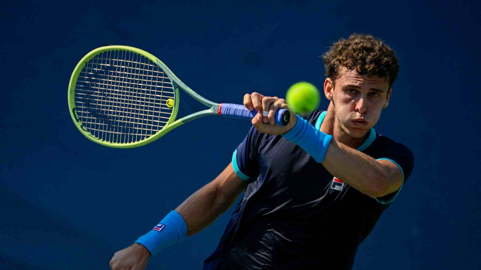 Juan Manuel Cerúndolo debutó con triunfo en el Winston-Salem Open 2023.