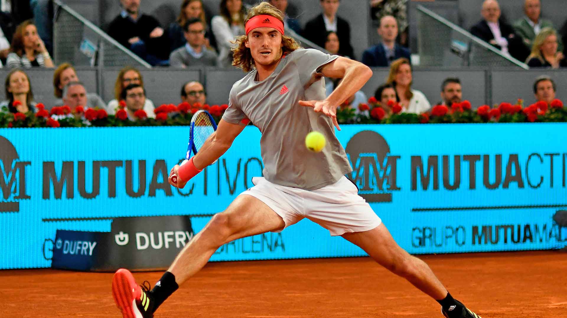 Stefanos Tsitsipas earns his first FedEx ATP Head2Head win against Rafael Nadal.