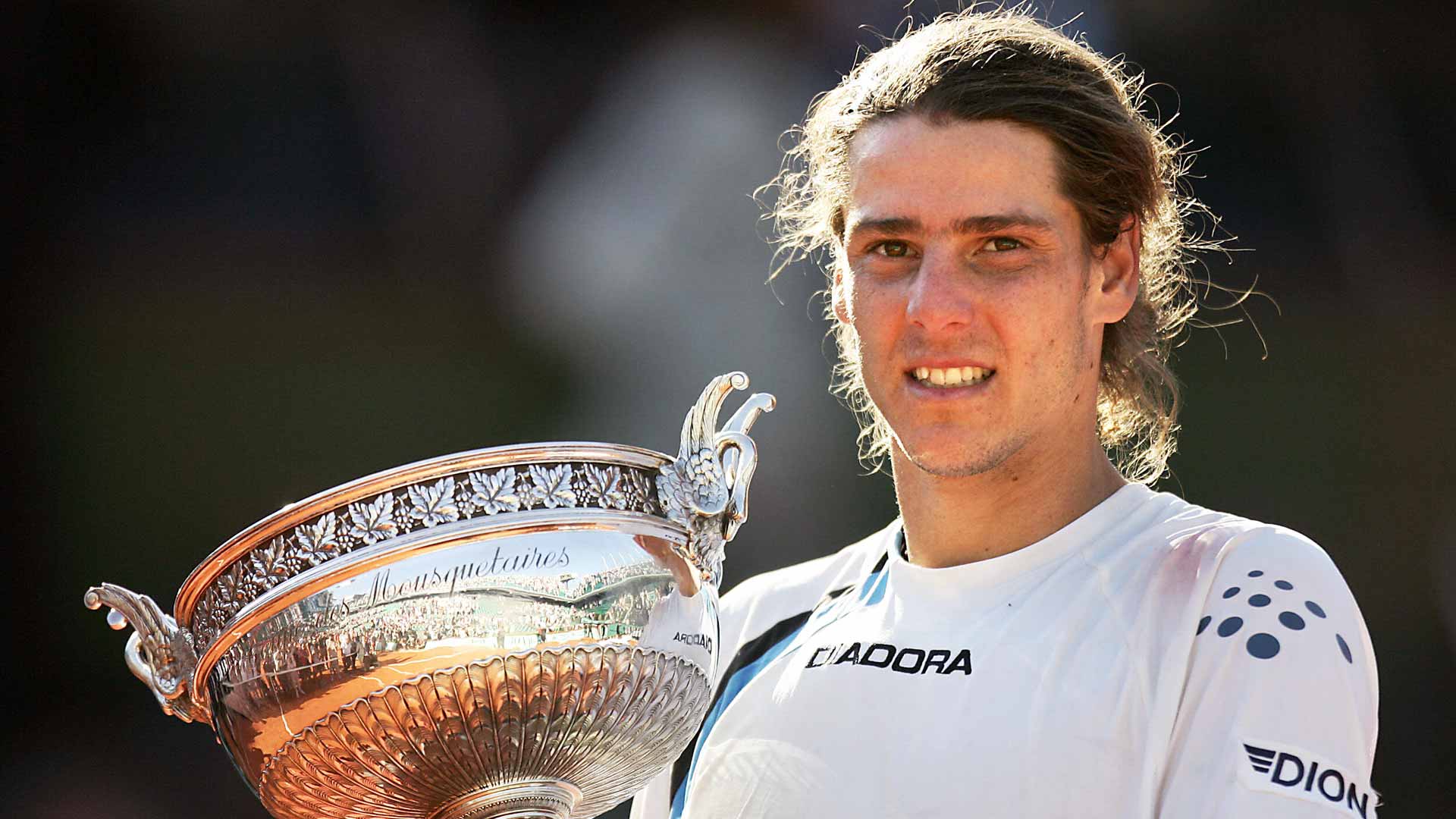 Gaudio <a href='https://www.atptour.com/es/tournaments/roland-garros/520/overview'>Roland Garros</a> 2004