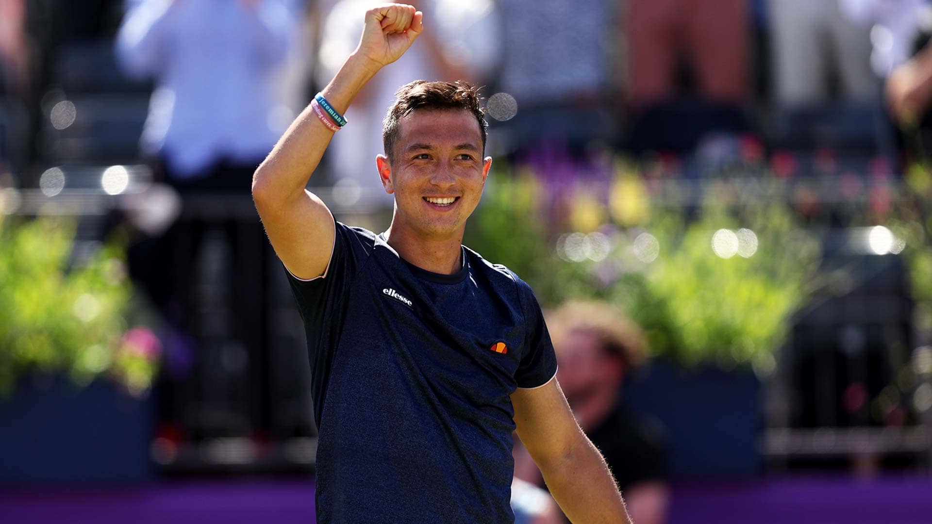 Ryan Peniston defeated Casper Ruud in London to earn victory on his ATP Tour debut on Tuesday.