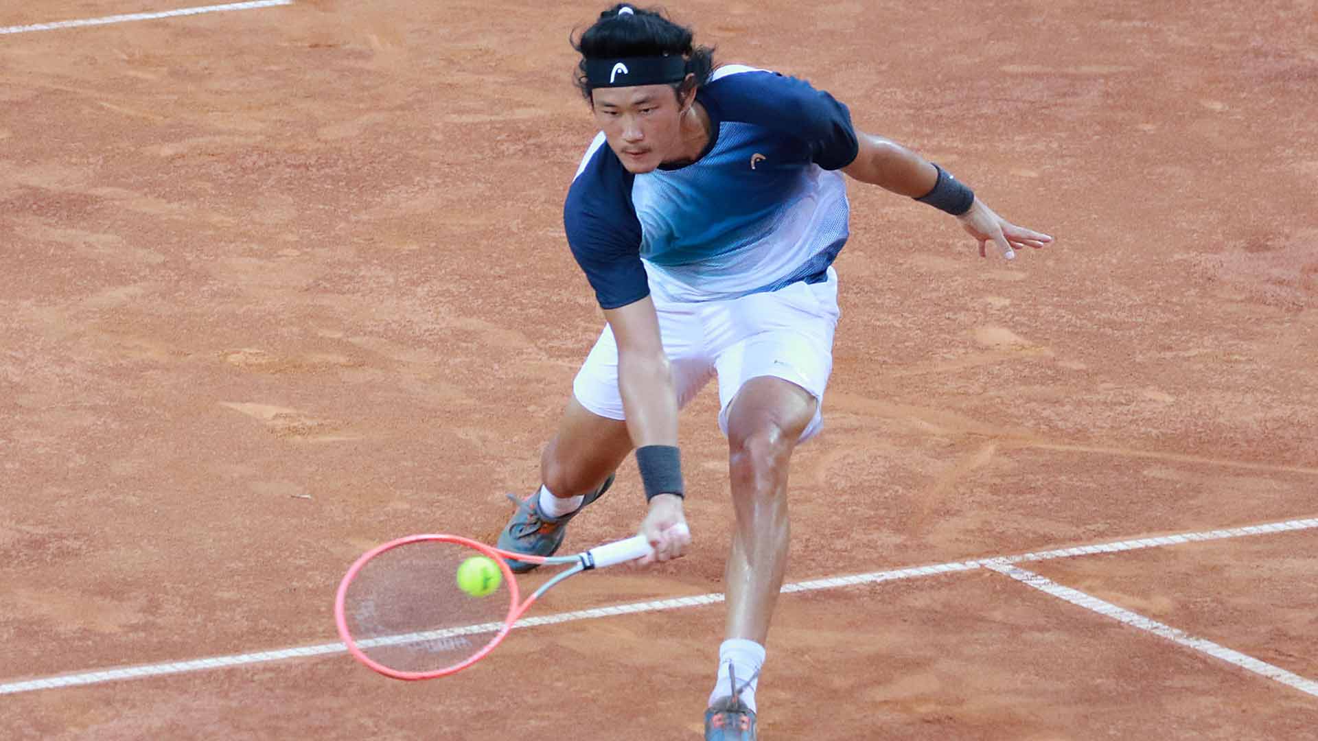 Zhang Zhizhen claims his first ATP Challenger Tour title of the season in Cordenons, Italy.
