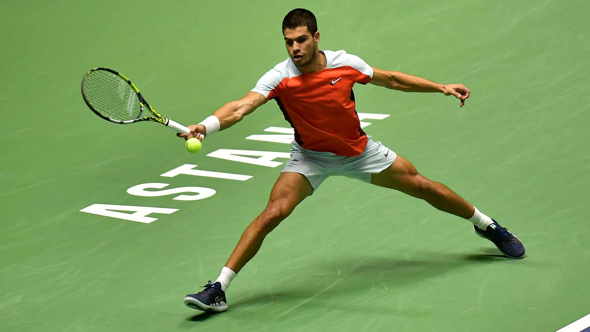 Carlos Alcaraz suffers his first straight-sets loss of the year on Tuesday against David Goffin in Astana.