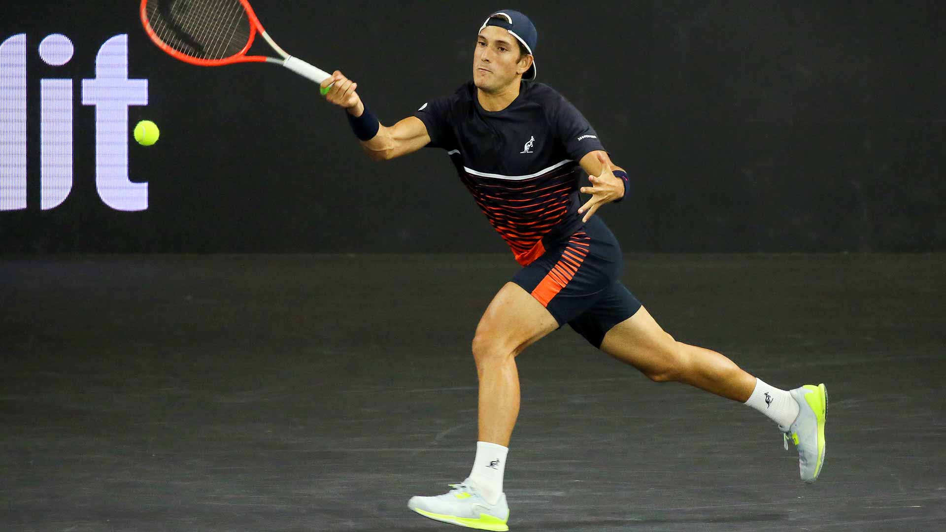 Francesco Passaro defeats Zhang Zhizhen in two tie-breaks on Tuesday in Florence.