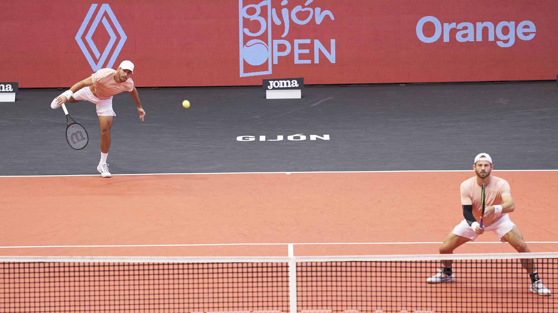 Jackson Withrow (left) and Nathaniel Lammons in action Saturday at the Gijon Open.