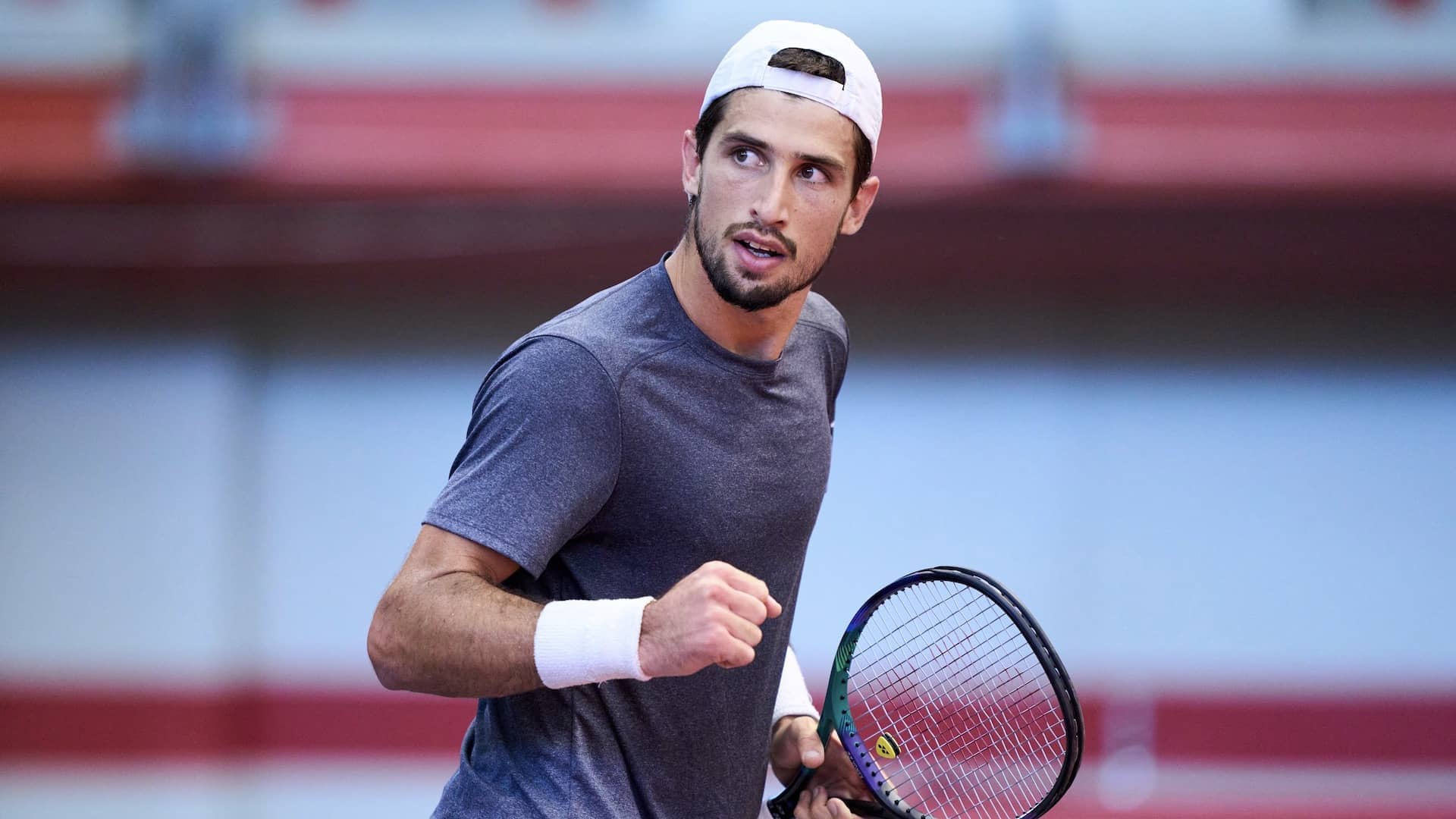 Pedro Cachín supera a Adrian Mannarino en la primera ronda del ATP 250 de Nápoles.