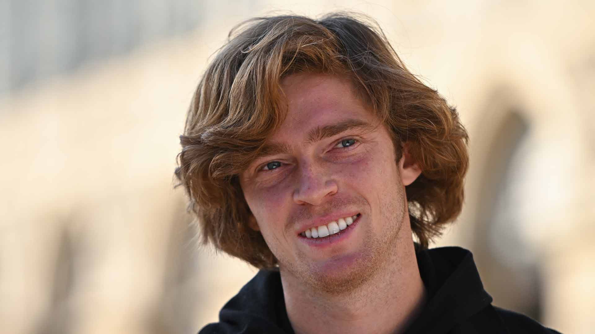 <a href='https://www.atptour.com/en/players/andrey-rublev/re44/overview'>Andrey Rublev</a> at the 2022 <a href='https://www.atptour.com/en/tournaments/nitto-atp-finals/605/overview'>Nitto ATP Finals</a> media day.