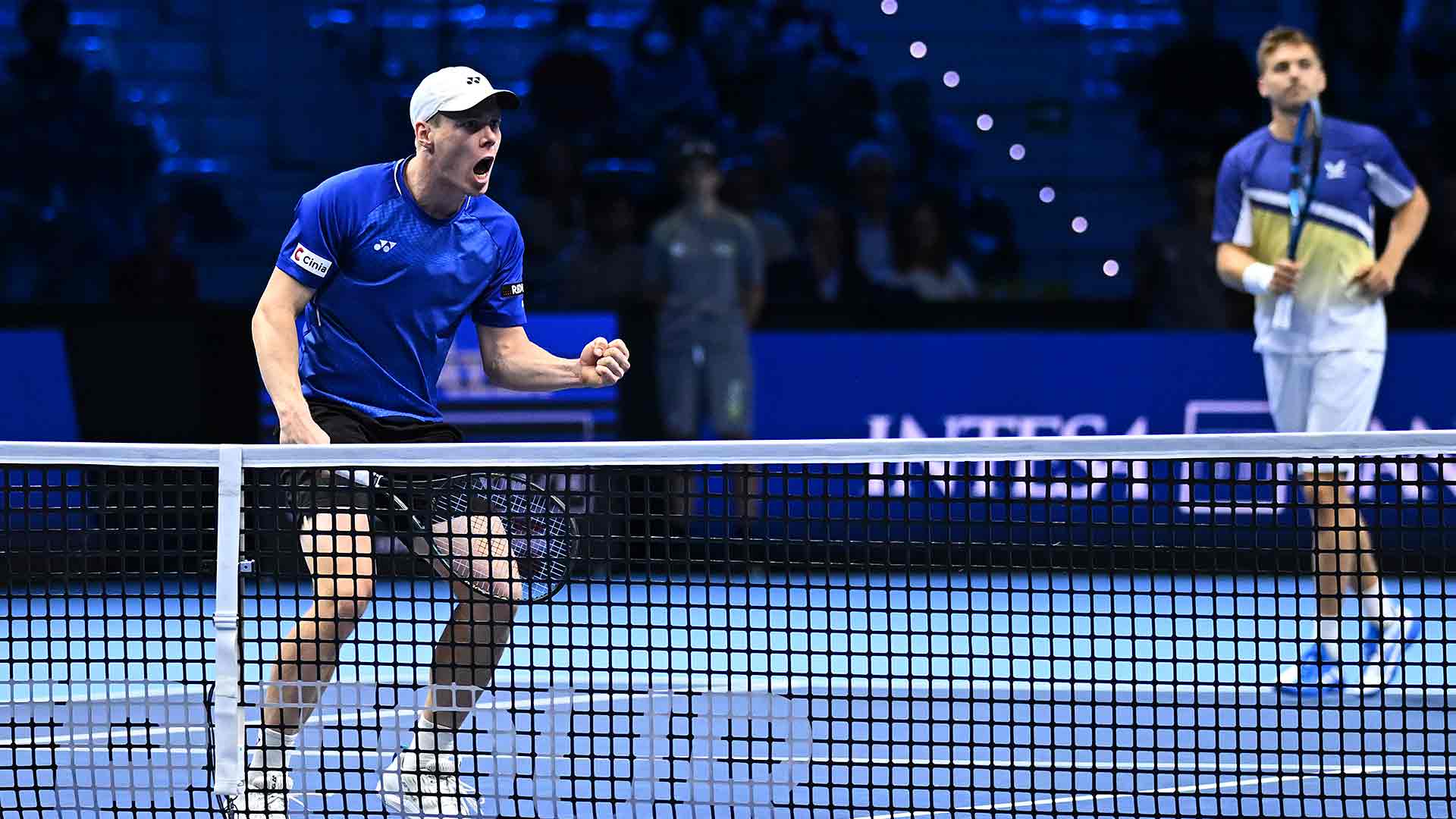 Lloyd Glasspool y Harri Heliovaara superaron a Marcelo Arévalo y Jean-Julien Rojer en su estreno este domingo en las Nitto ATP Finals.