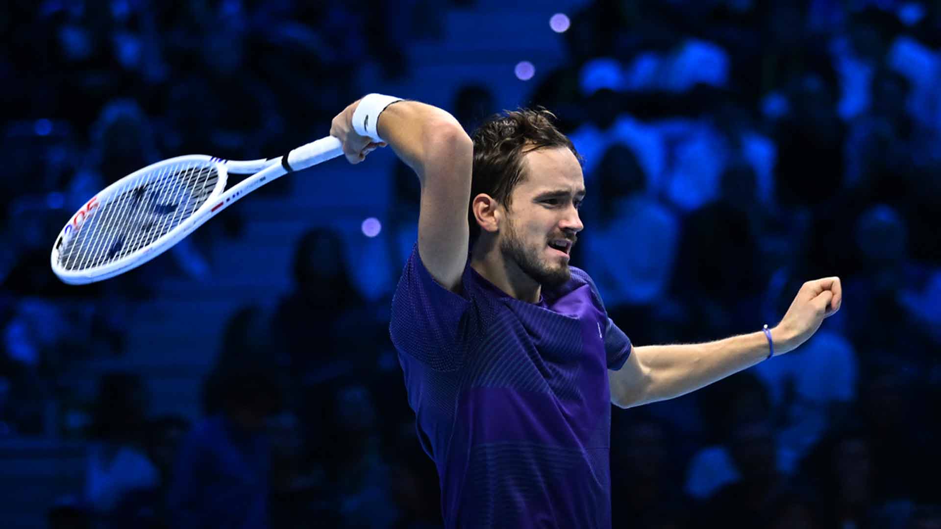 Daniil Medvedev in action Friday at the 2022 Nitto ATP Finals.