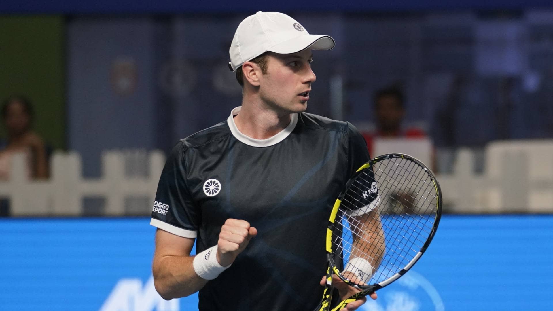 Botic van de Zandschulp notches his second straight-sets victory of the 2023 ATP Tour season.