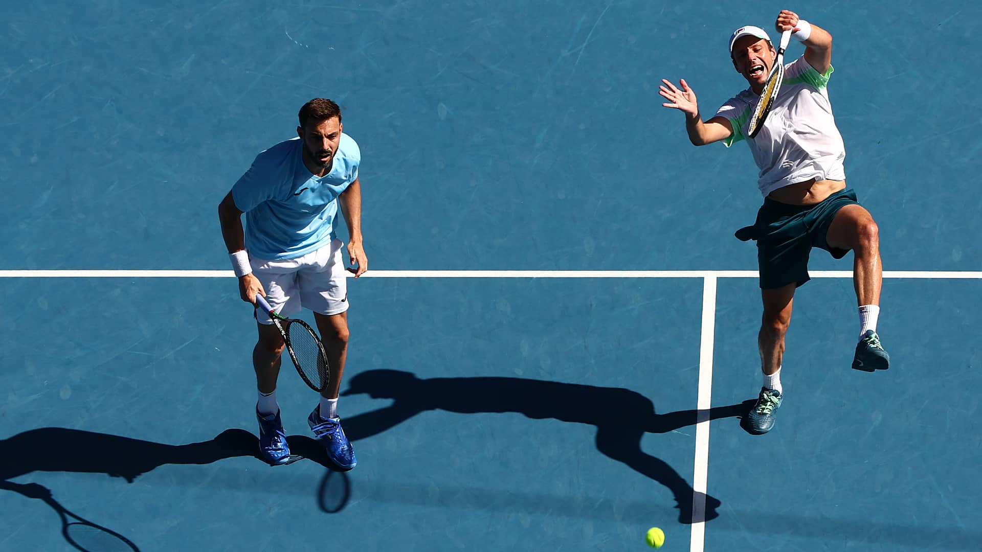 Horacio Zeballos y Marcel Granollers intentan alcanzar la primera final en Melbourne.