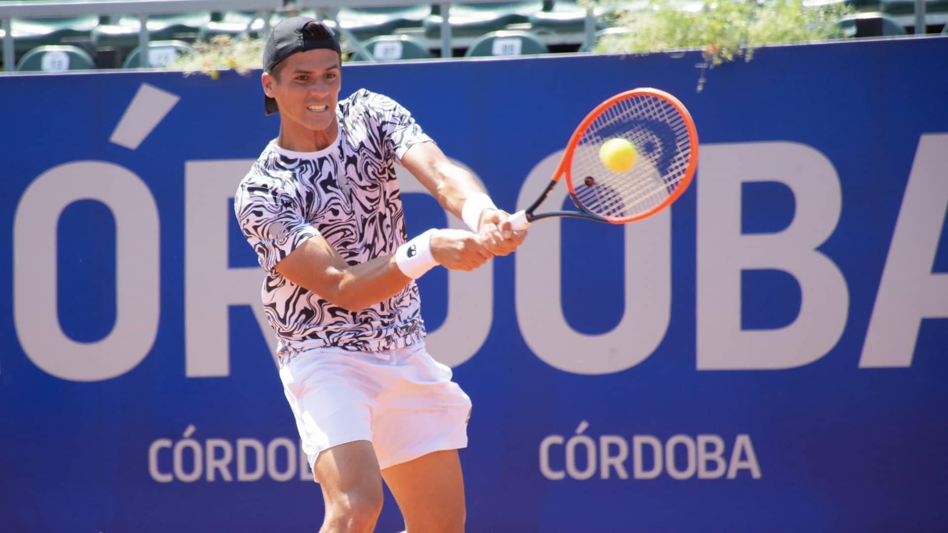 Federico Coria avanzó este martes a la segunda ronda en el Córdoba Open.