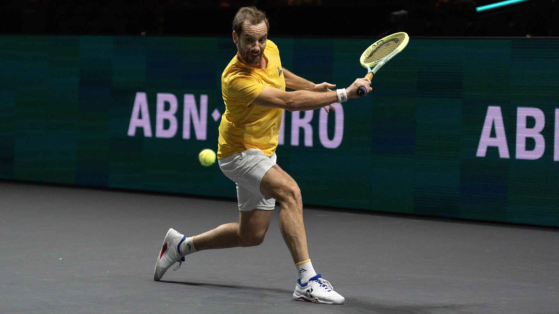 Richard Gasquet superó al cabeza de serie No. 7 Pablo Carreño Busta en el ABN AMRO Open de Róterdam.