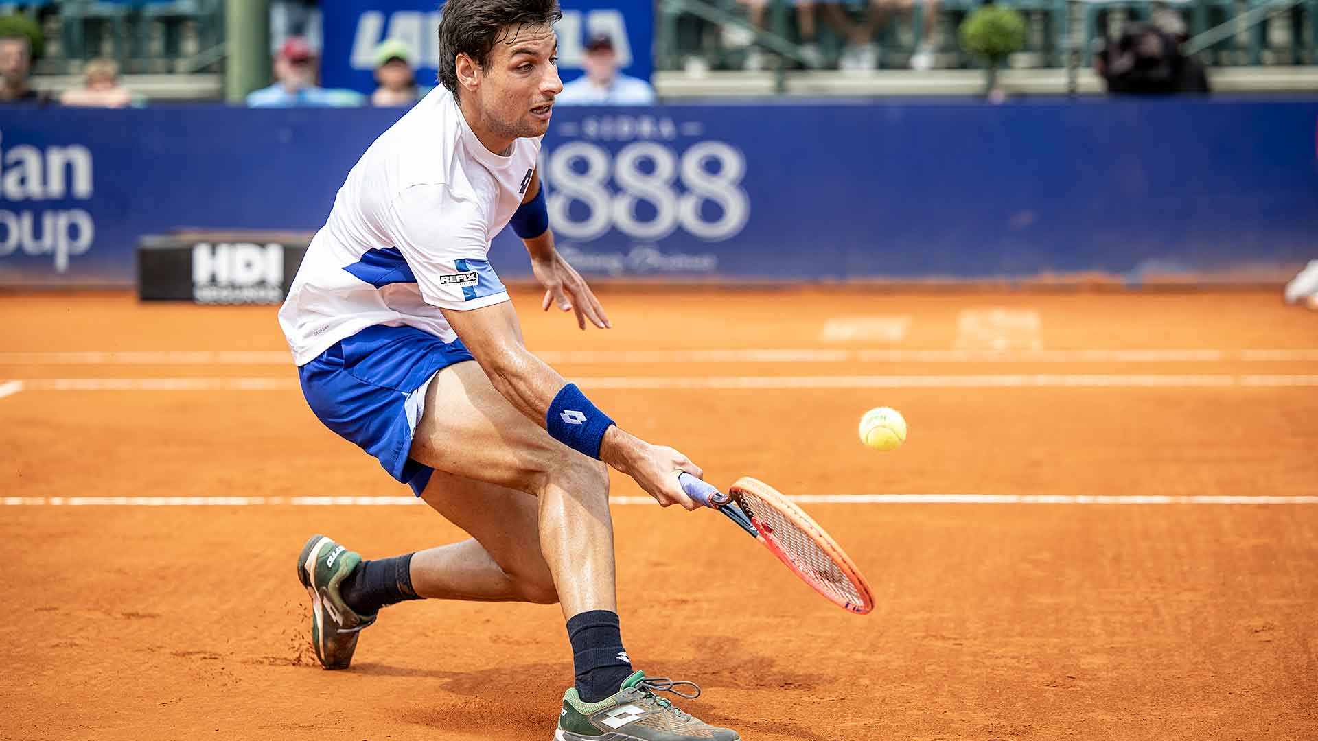 Bernabé Zapata Miralles se estrenó en primera ronda del Argentina Open ante su compatriota Pedro Martínez.