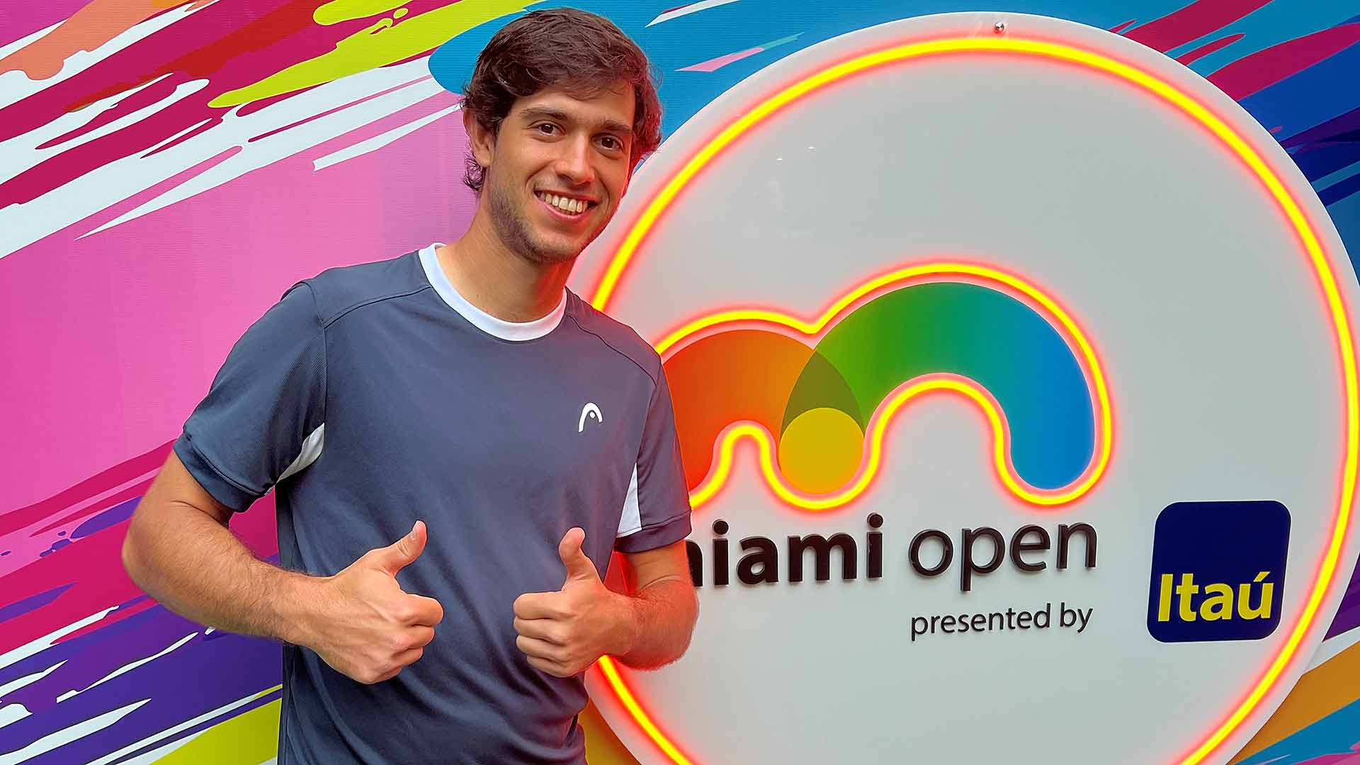 Nuno Borges celebrando su victoria en la primera ronda de la qualy en el Miami Open presentado por Itaú.
