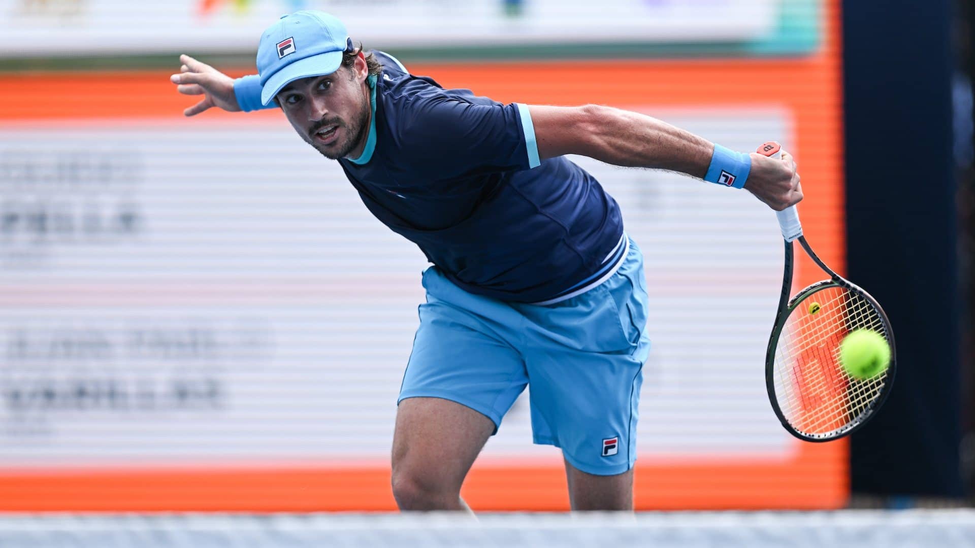 Guido Pella se llevó el clásico sudamericano ante Varillas para avanzar a R2 en Miami.