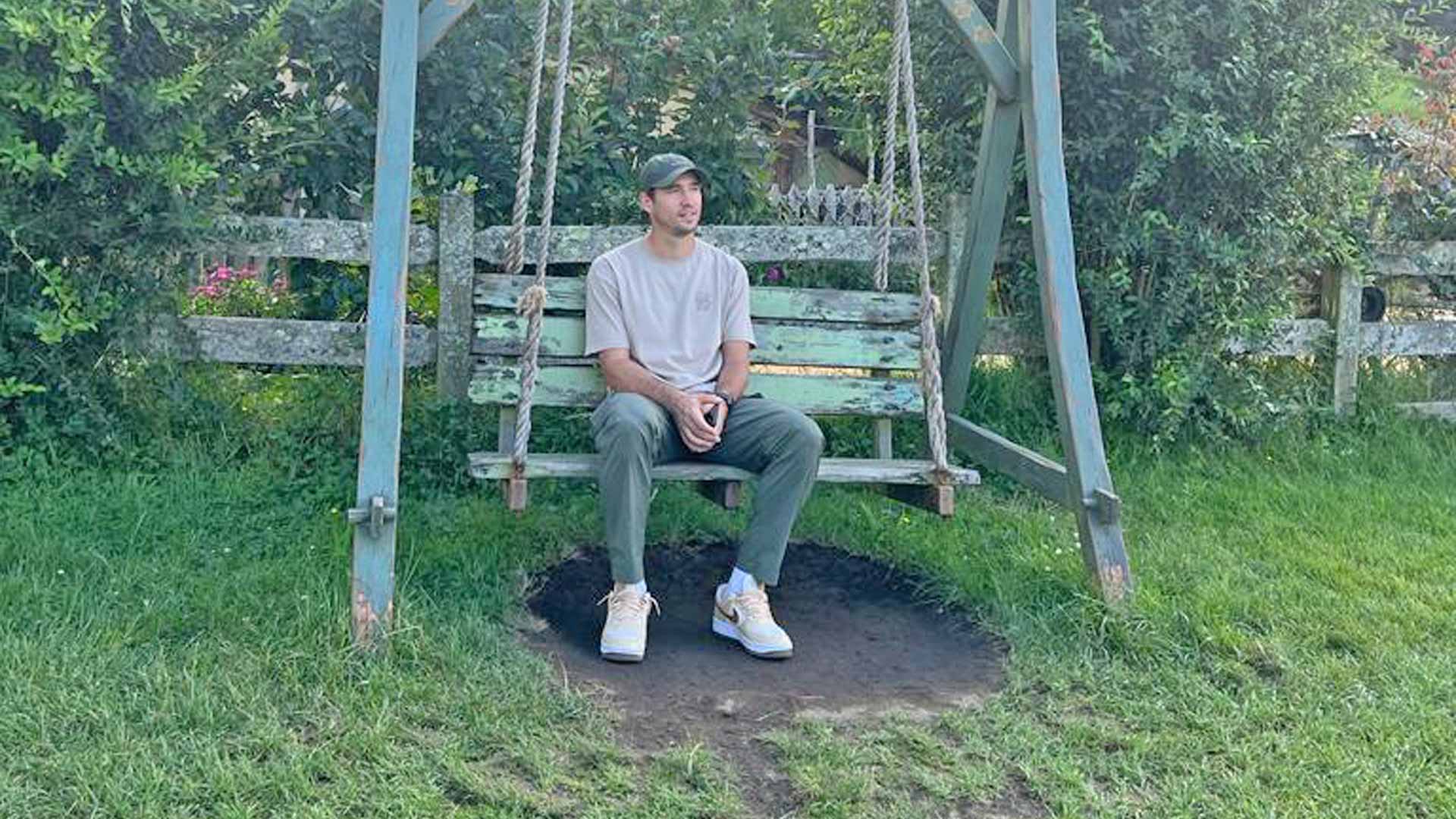 Dusan Lajovic visitó Hobbiton en Nueva Zelanda a principios de año.