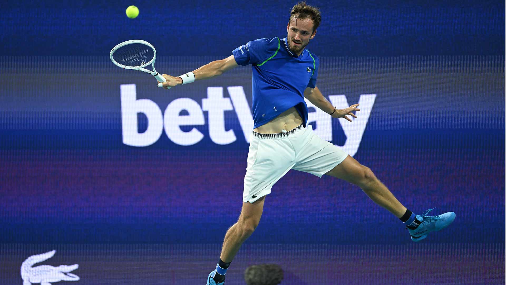 Daniil Medvedev loses just three games to Roberto Carballes Baena on Saturday in Miami.