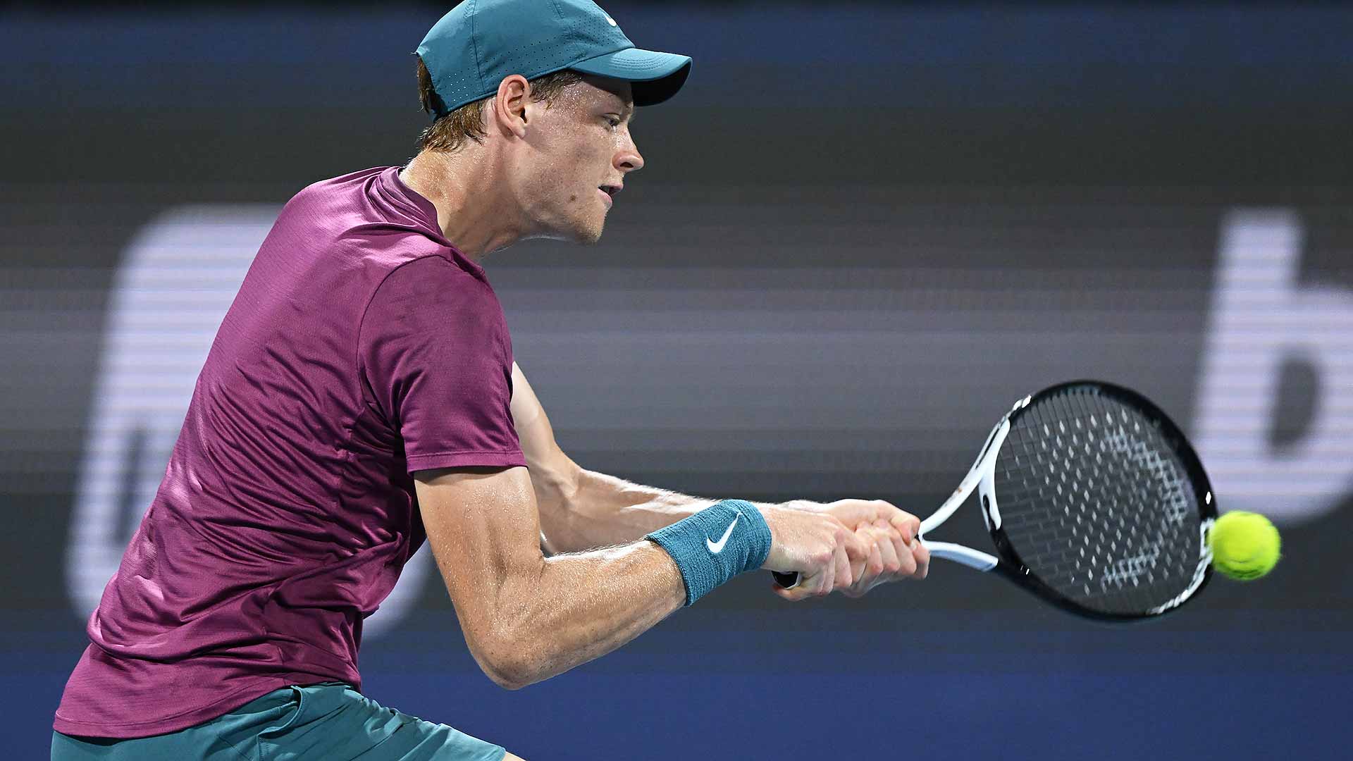 2021 finalist Jannik Sinner improves to 10-2 in Miami.