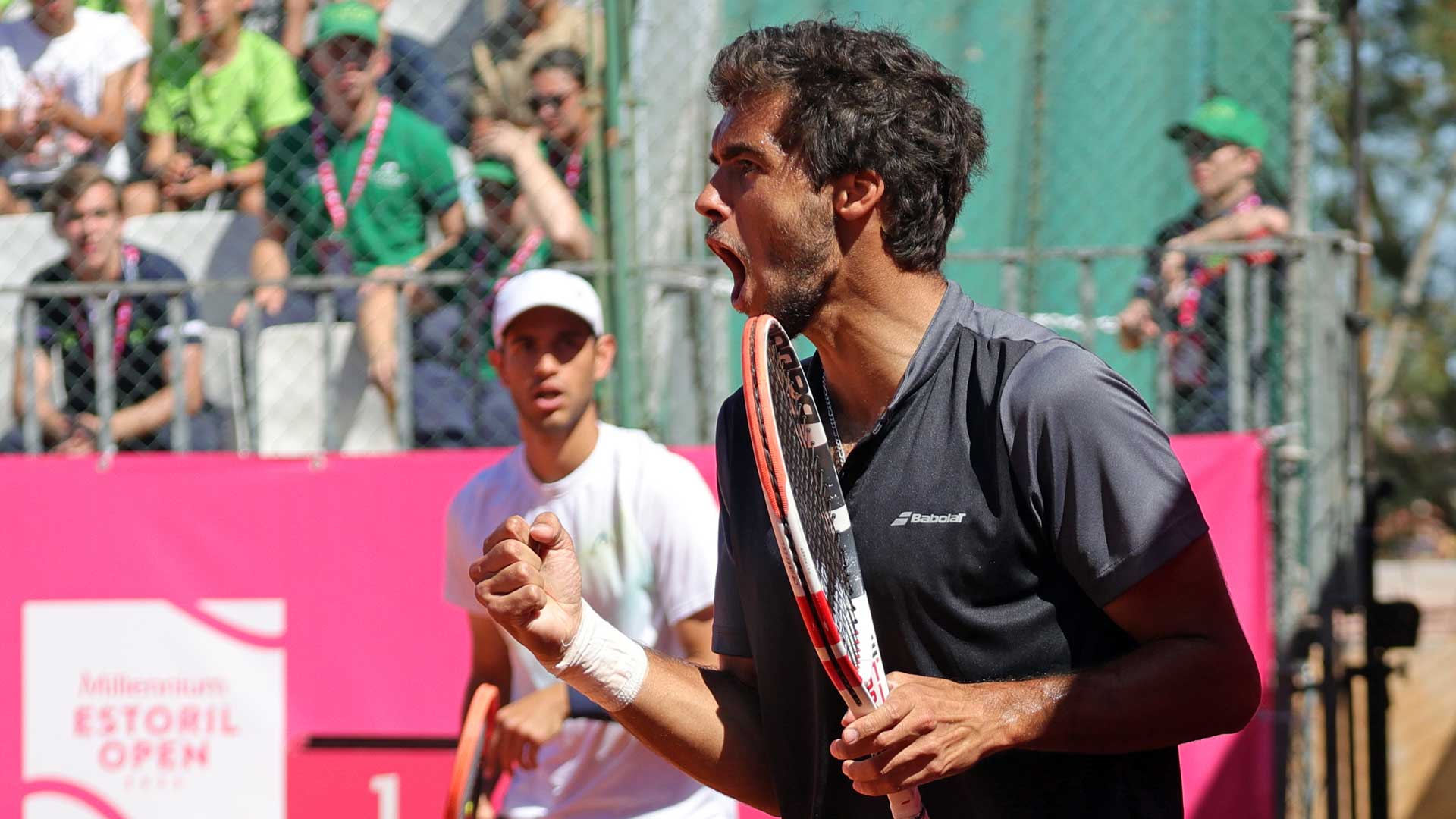 Nuno Borges and Francisco Cabral advance to the Estoril quarter-finals.