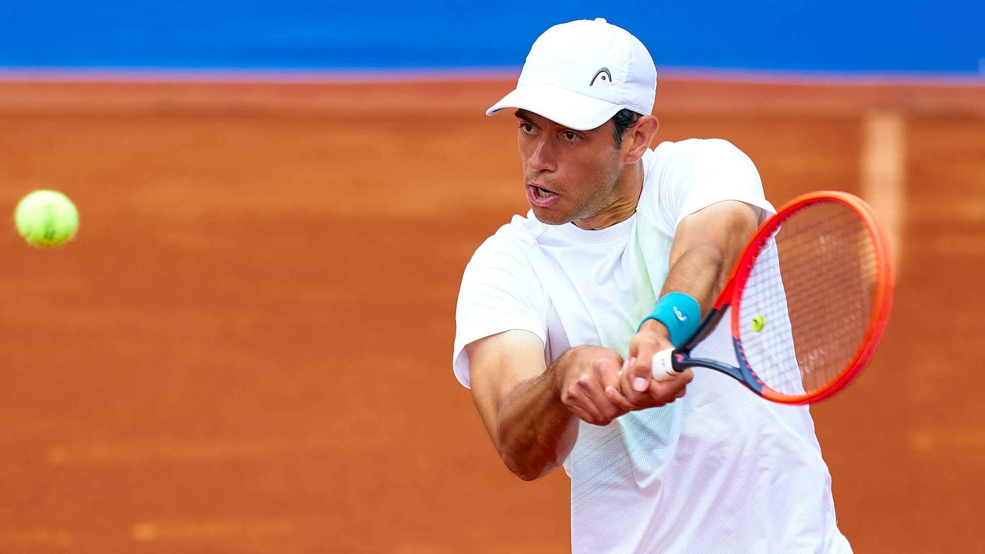 Nuno Borges en route to victory against Ilya Ivashka on Monday in Barcelona.