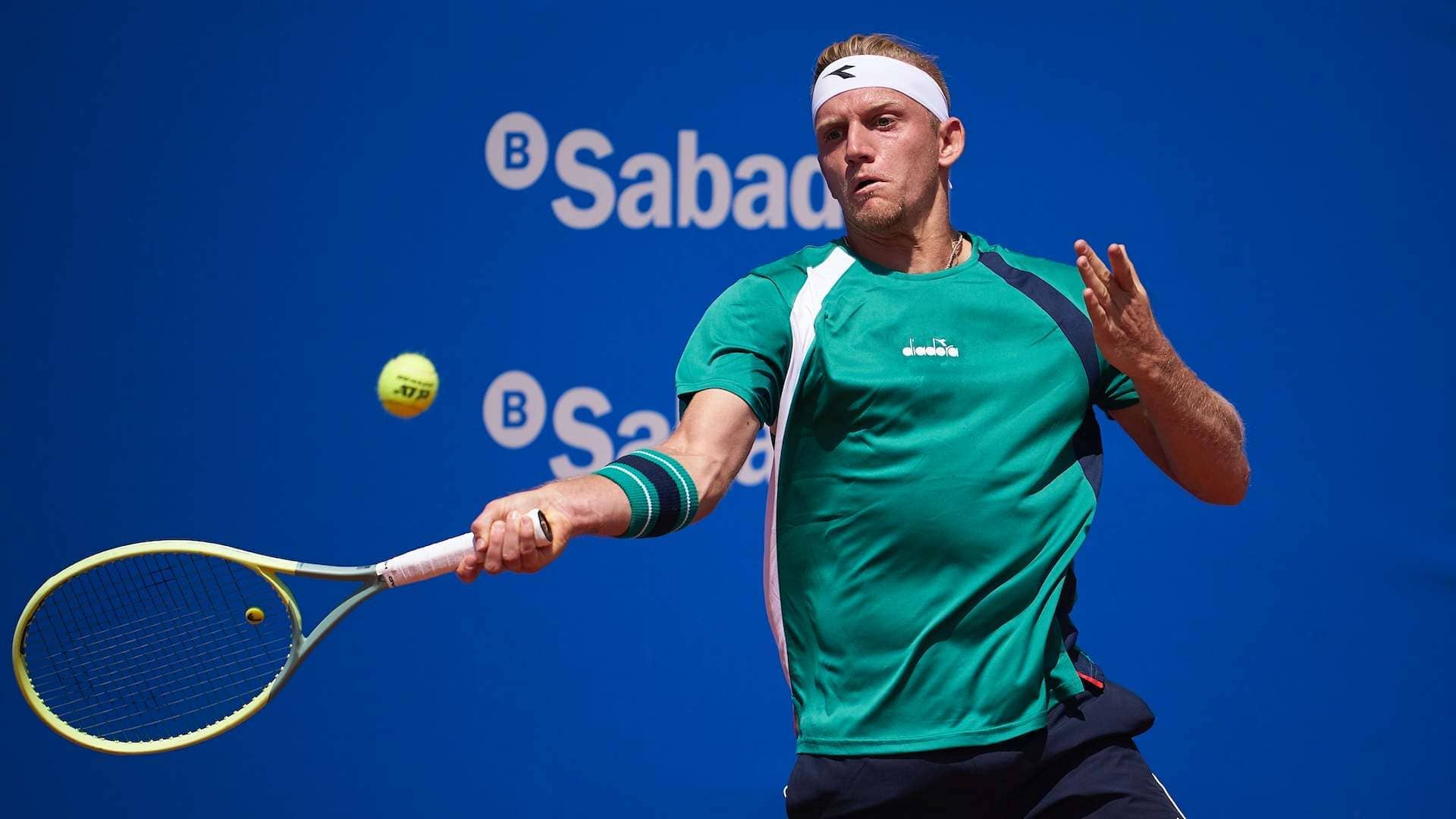 Alejandro Davidovich superó a Emil Ruusuvuori en los octavos de final del Barcelona Open Banc Sabadell.
