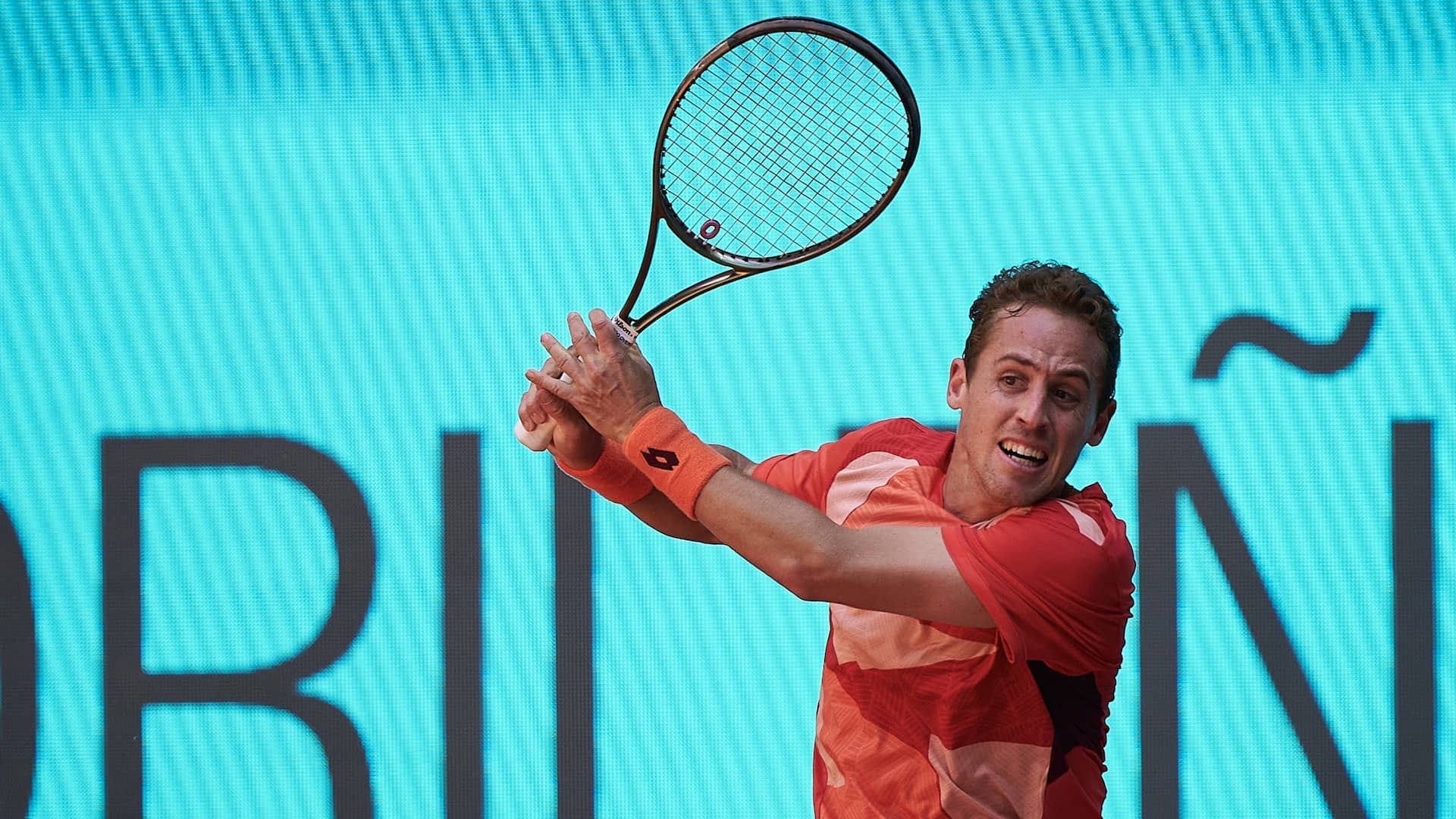Roberto Carballés Baena superó a David Goffin en la primera ronda del Mutua Madrid Open 2023.