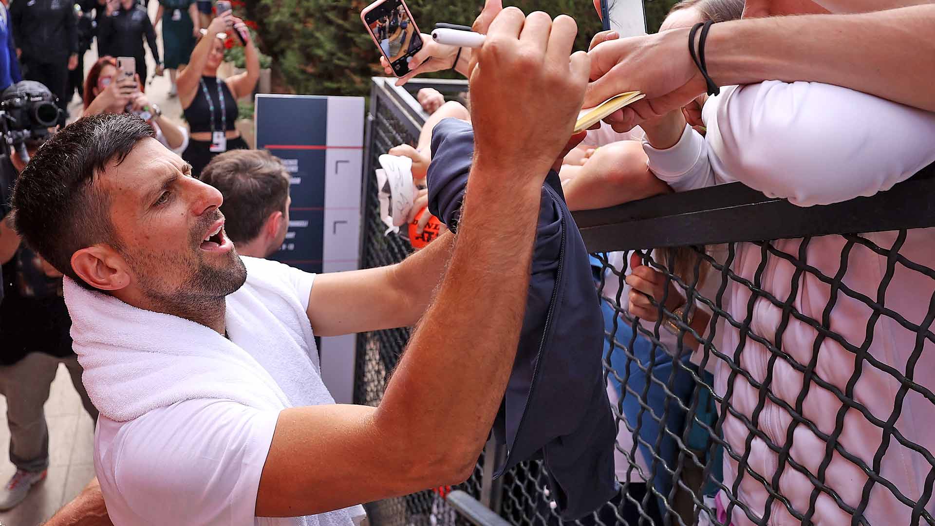 Novak Djokovic will play Tomas Martin Etcheverry in his opening match at the Foro Italico.