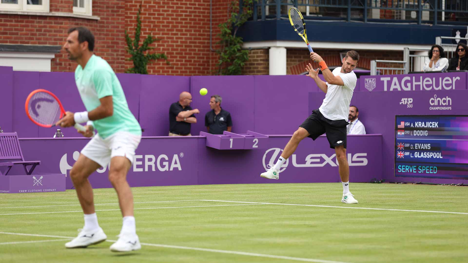 Ivan Dodig and Austin Krajicek extend their winning streak to eight matches.