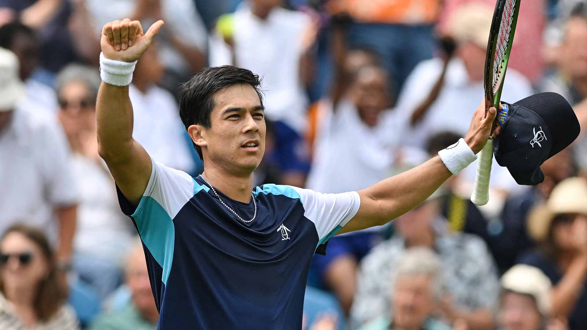 Mackenzie McDonald celebra la victoria tras derrotar a su compatriota Taylor Fritz el miércoles en Eastbourne.