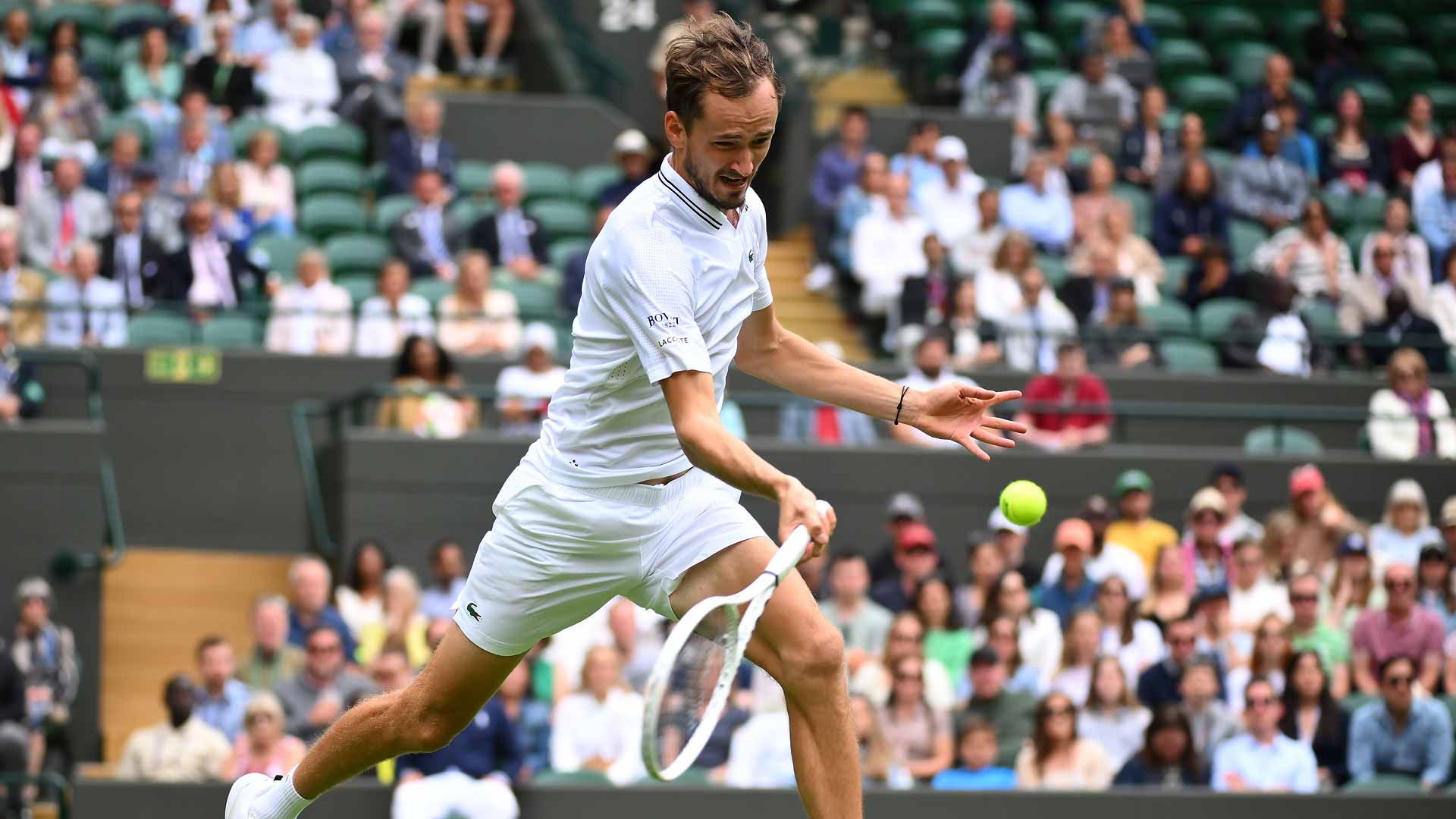 Daniil Medvedev advances to the second round at Wimbledon with a straight-sets victory on Wednesday against Arthur Fery.