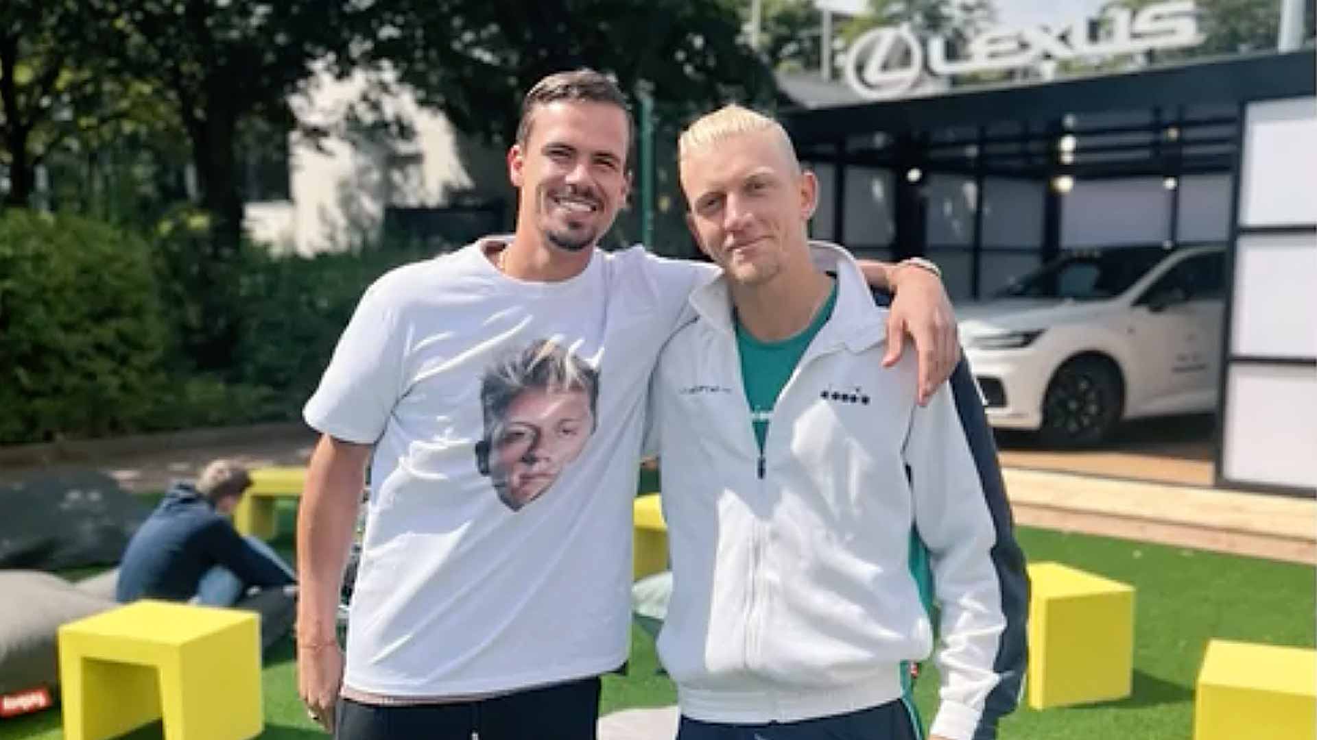 Daniel Altmaier y Alejandro Davidovich Fokina compiten en el Lexus ATP Head2Head Challenge.