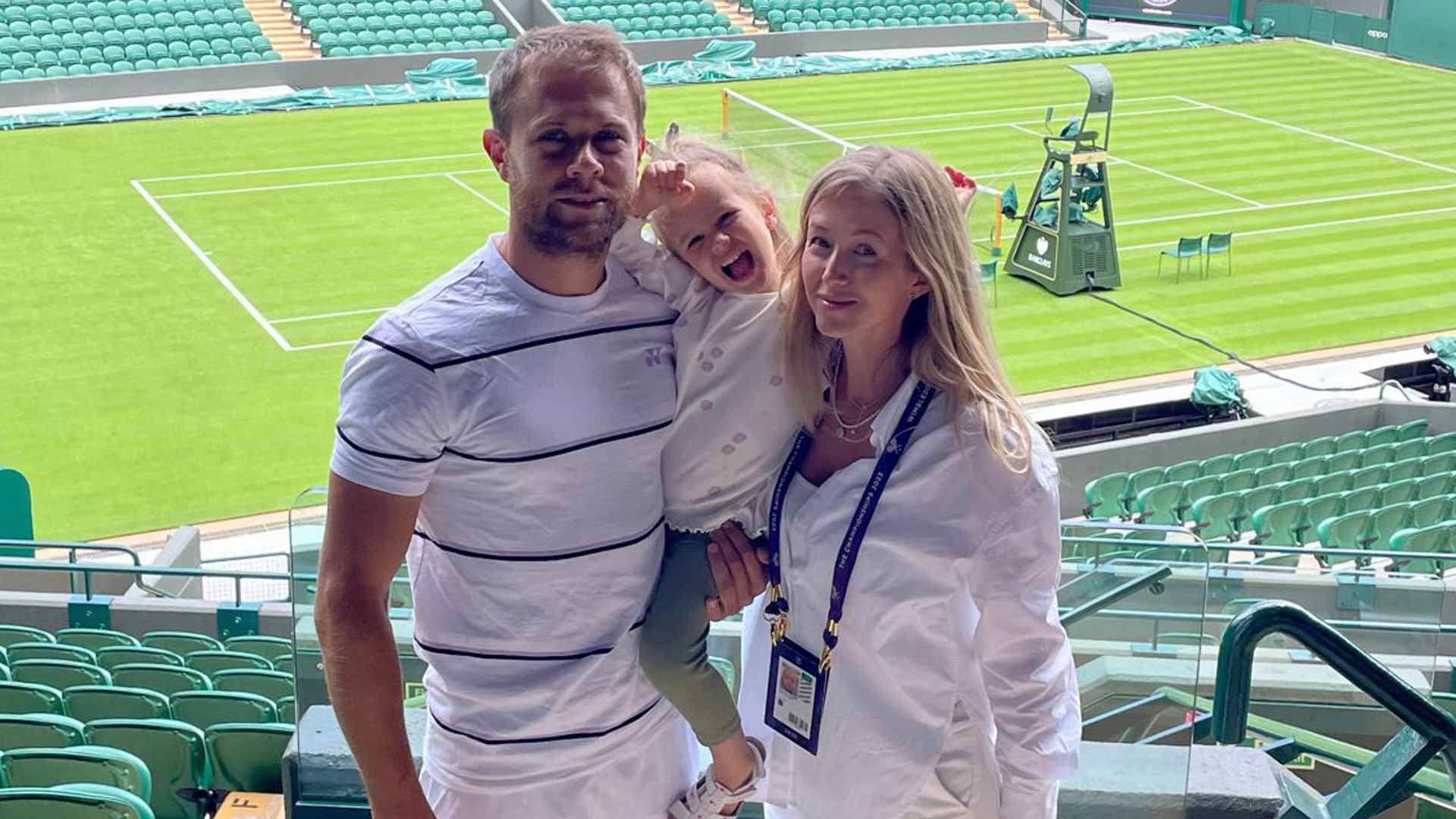 <a href='https://www.atptour.com/en/players/radu-albot/a829/overview'>Radu Albot</a> and his family