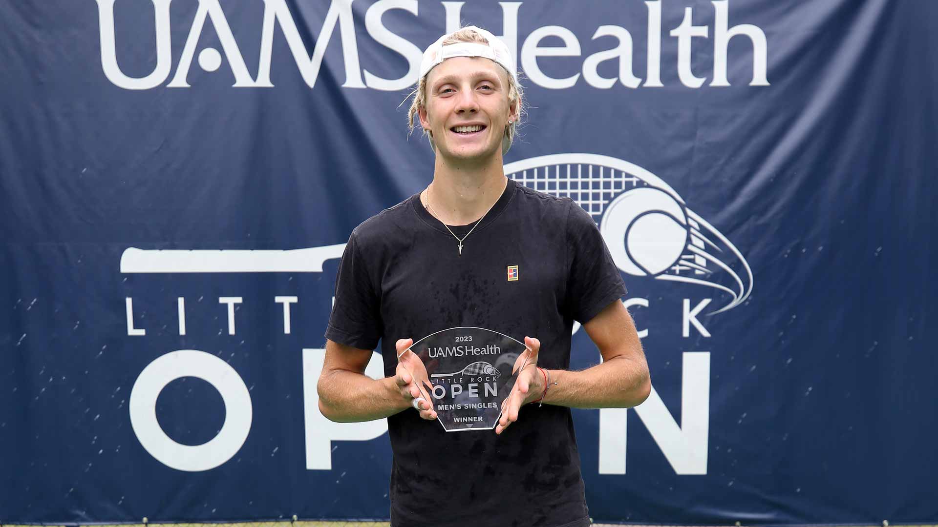 <a href='https://www.atptour.com/en/players/mark-lajal/l0gh/overview'>Mark Lajal</a> claims his maiden ATP Challenger Tour trophy in Little Rock, Arkansas.