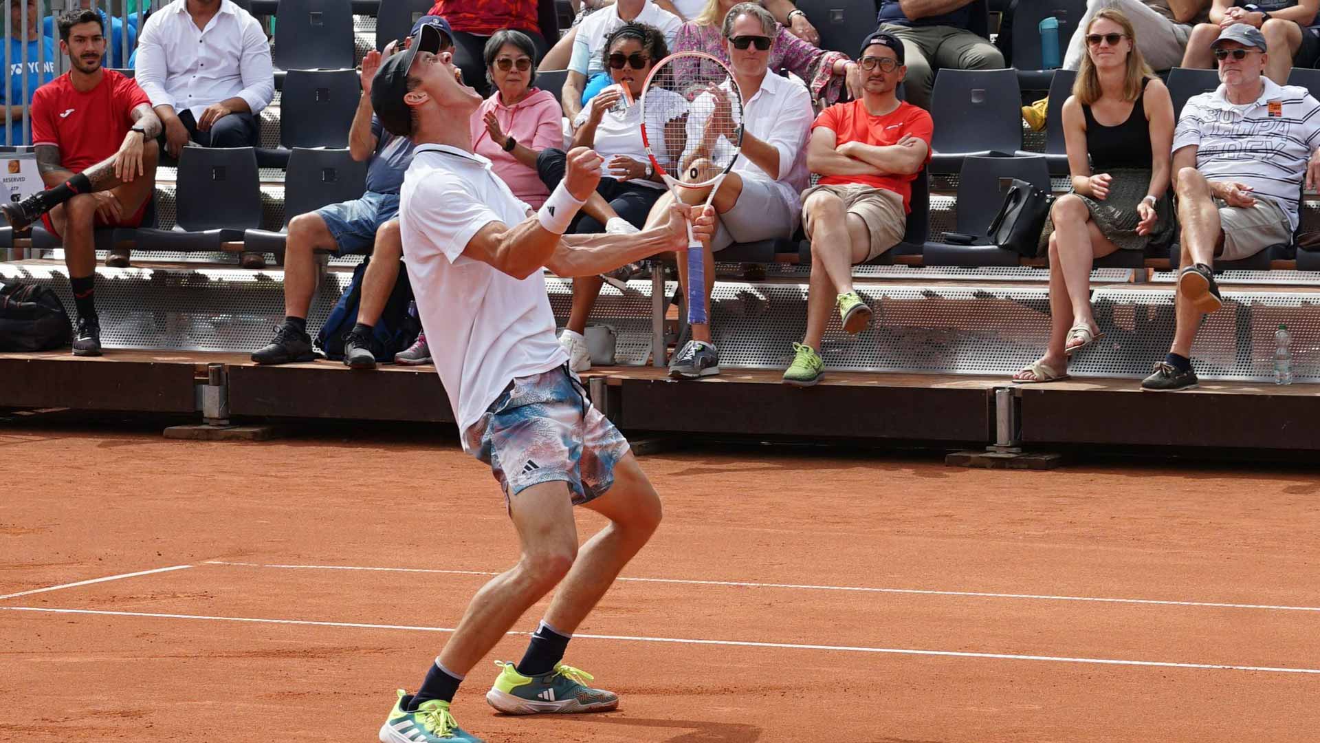 <a href='https://www.atptour.com/en/players/jan-choinski/ch12/overview'>Jan Choinski</a> celebrates winning the Meerbusch Challenger.