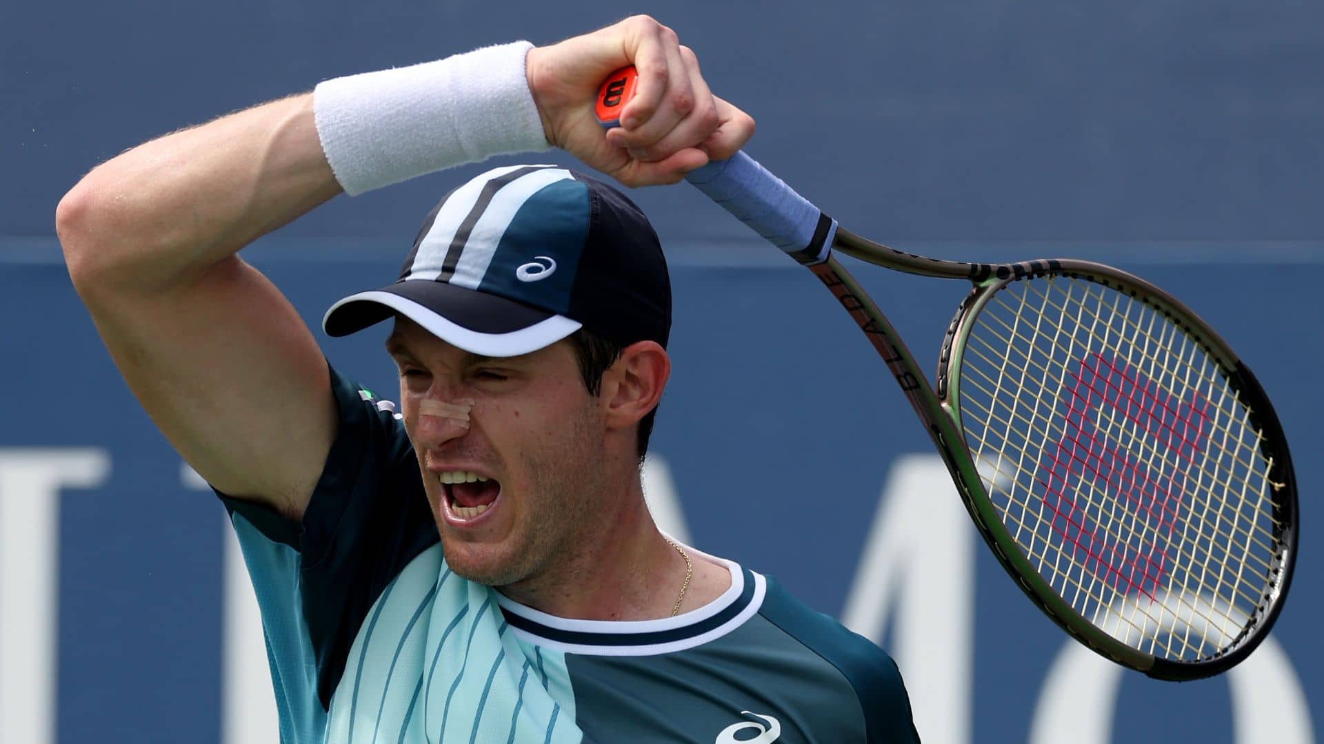 Nicolas Jarry consigue su mejor actuación en el US Open e irá ante De Miñaur por un lugar en octavos.