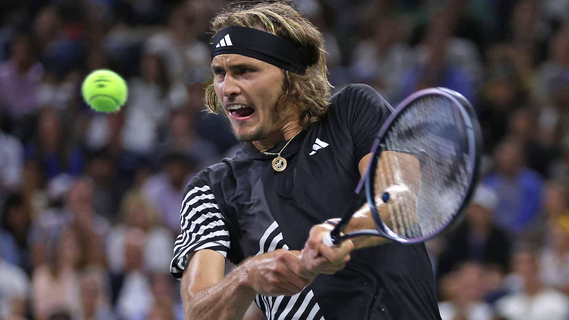 Alexander Zverev defeats Grigor Dimitrov in four sets Saturday evening inside Louis Armstrong Stadium.