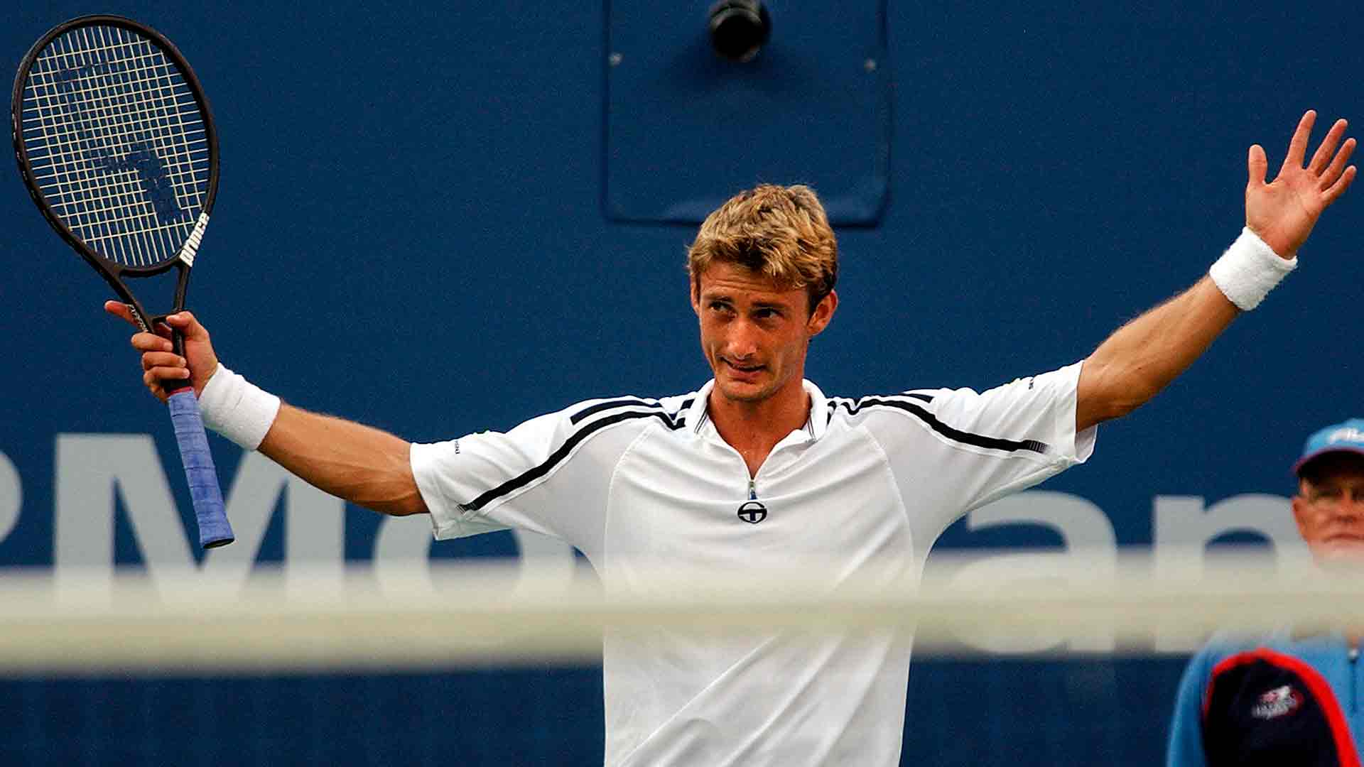 Juan Carlos Ferrero se aseguró el No. 1 del Pepperstone ATP Rankings, tras ganar en semifinales del US Open 2003.