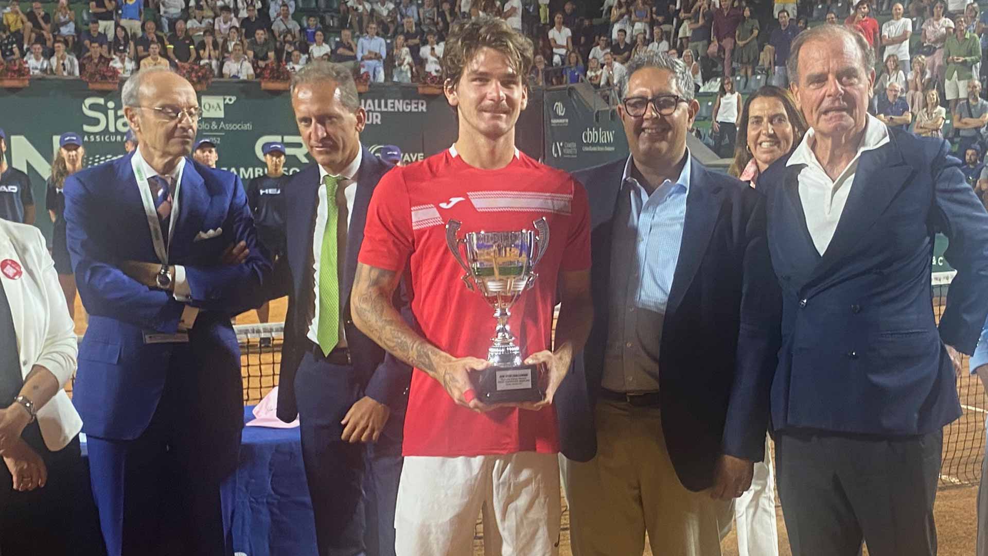 <a href='https://www.atptour.com/en/players/thiago-seyboth-wild/sx91/overview'>Thiago Seyboth Wild</a> wins the Challenger 125 event in Genoa, Italy.